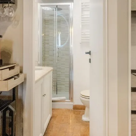 Luxe Escape Trastevere شقة *